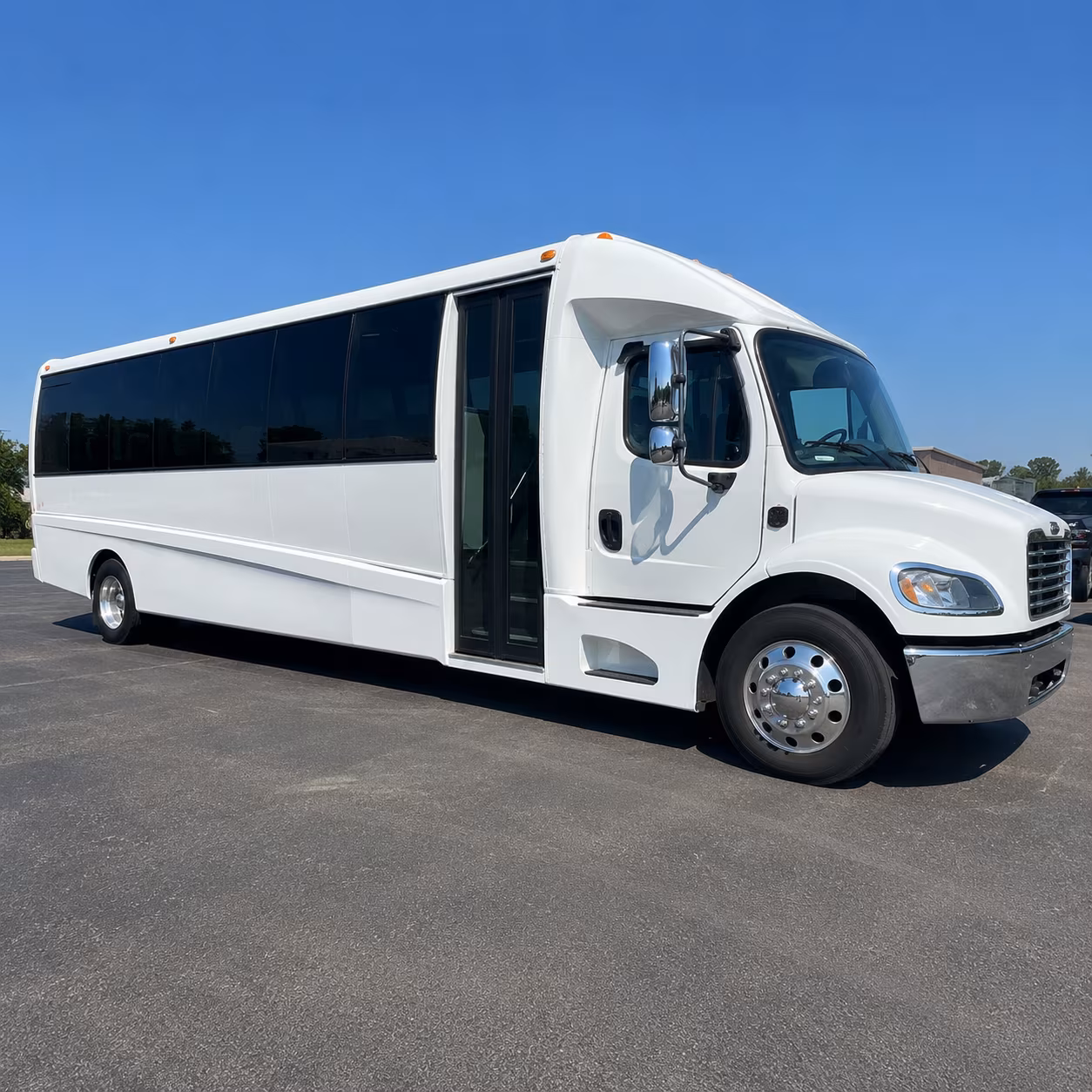burbank make your group trip comfortable with a burbank long distance charter bus rental