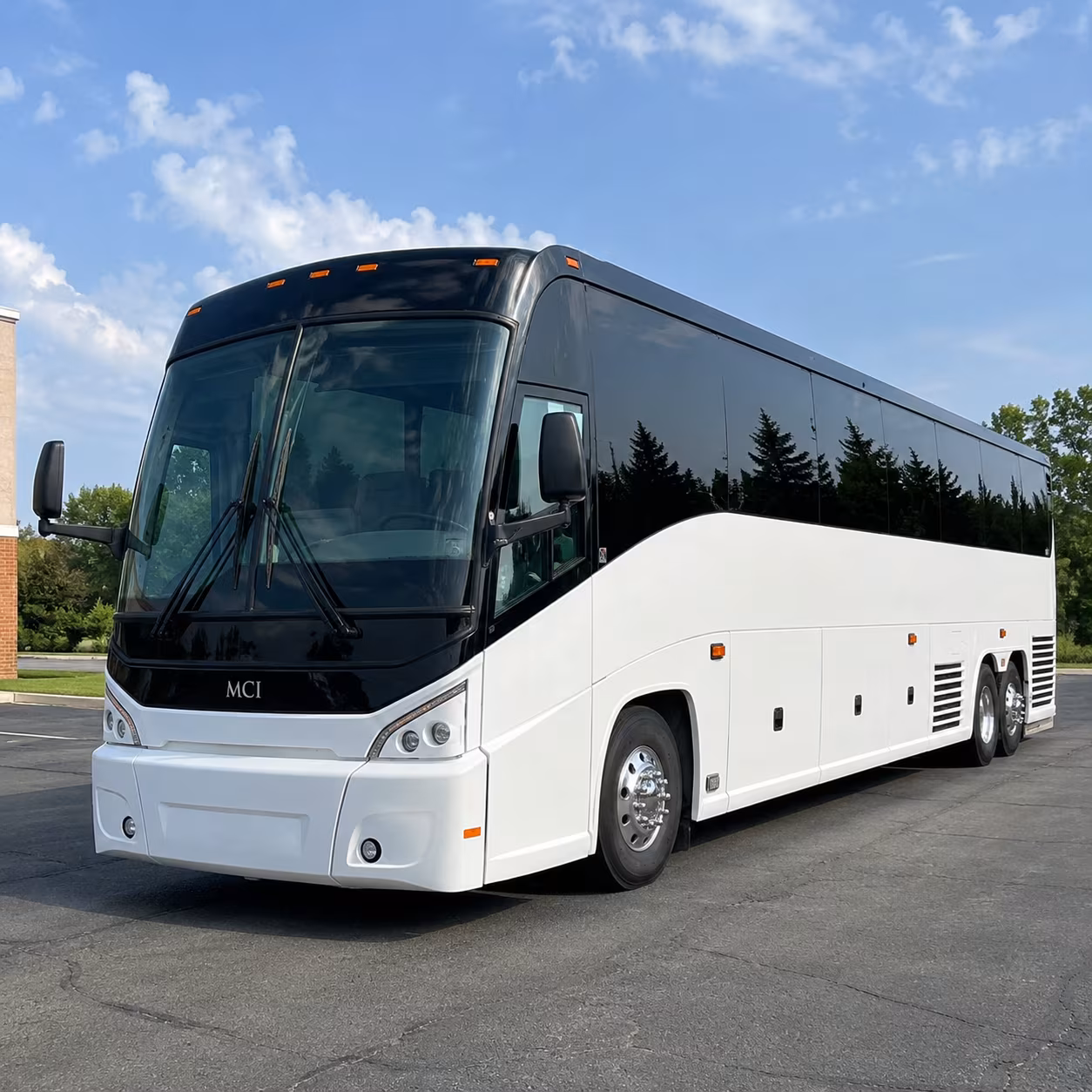 simivalleycharterbuscompany com is here for national guard drill weekends and unit movements
