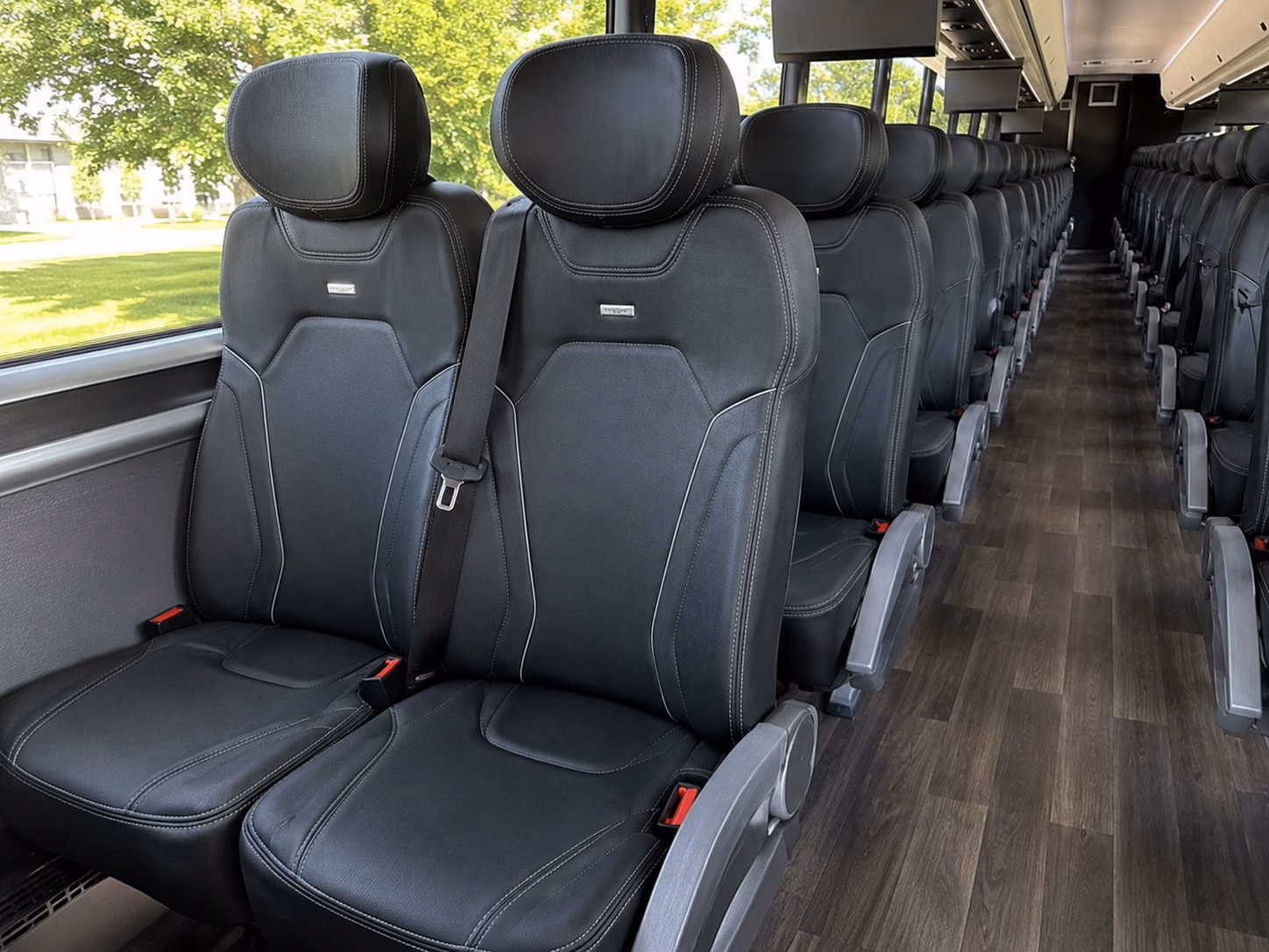 simivalleycharterbuscompany com makes it possible to get every fan to crypto com arena without splitting up