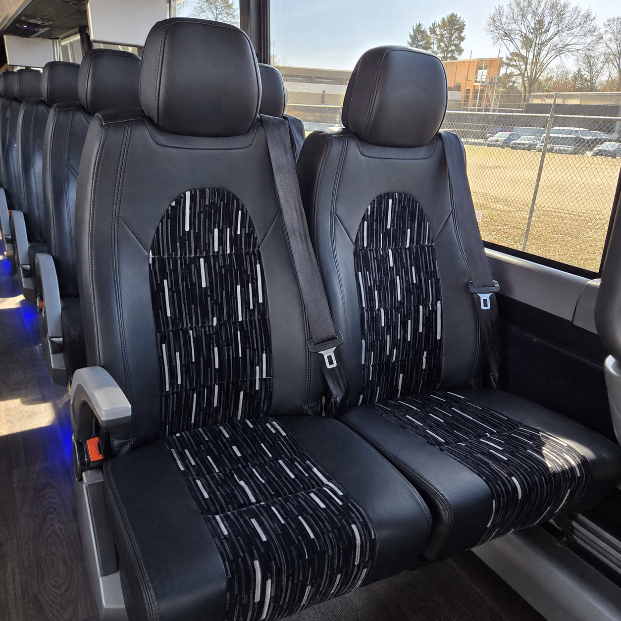 simivalleycharterbuscompany com will help you get your group to bur lax and vny stress free
