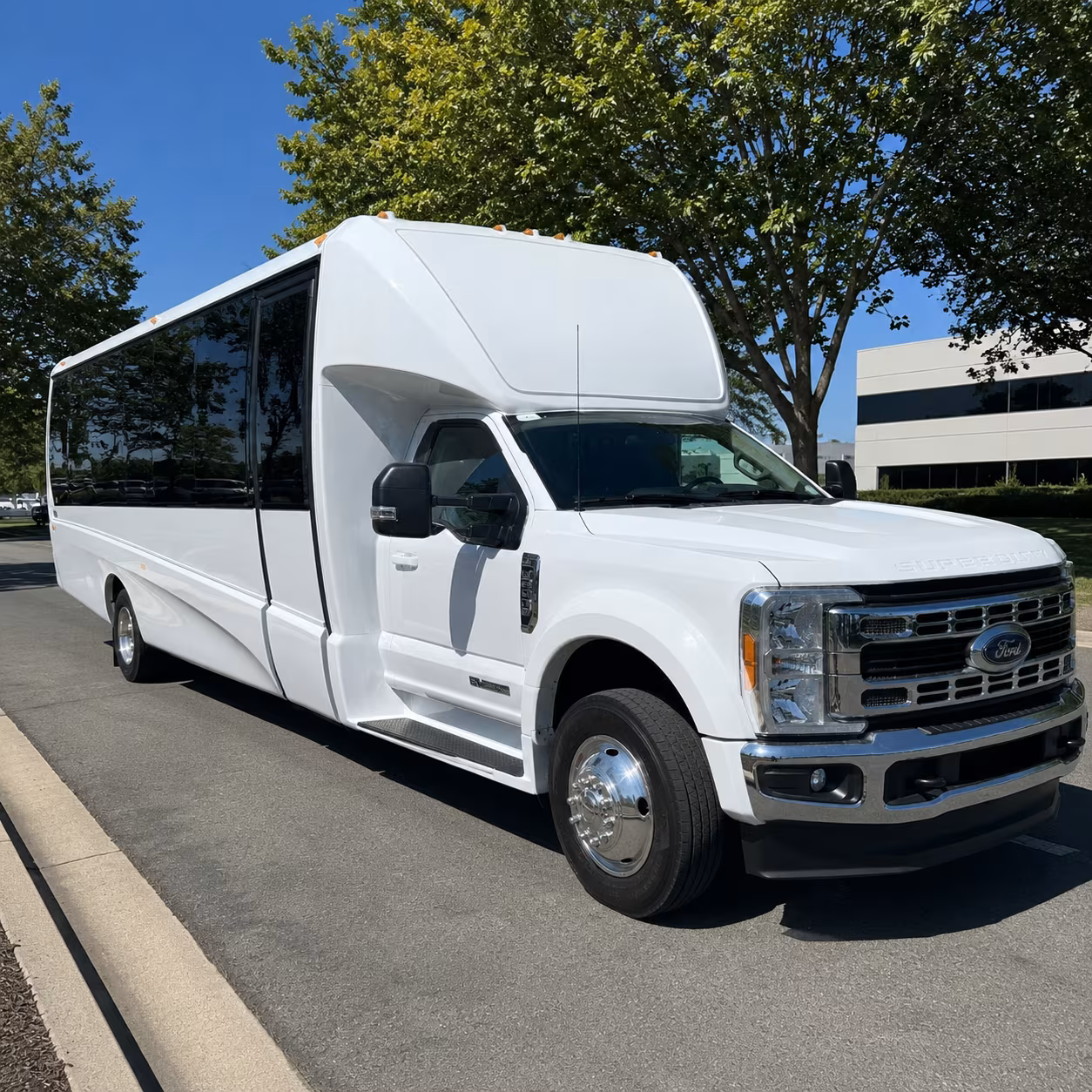 thousand oaks make your group trip comfortable with a thousand oaks long distance charter bus rental