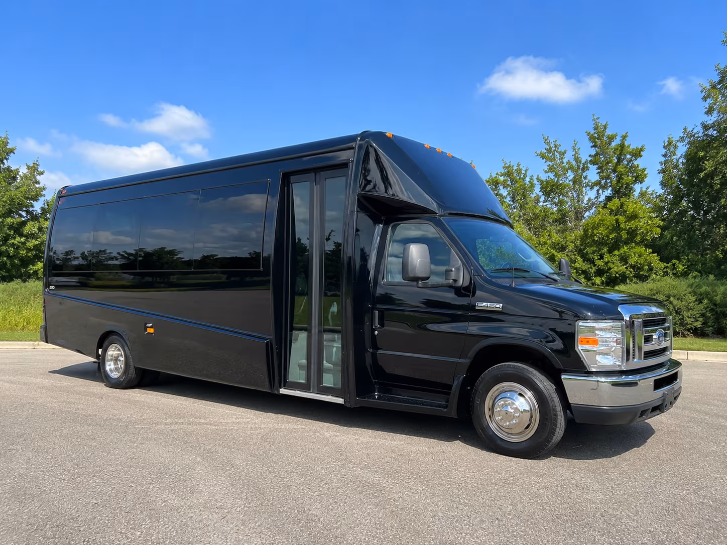ventura book charter bus rentals for corporate travel in ventura